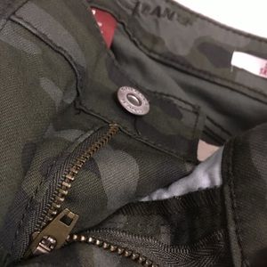 Arizona Jean Company Jeans - Camo Skinny Jeans Arizona Jean Company Jeans - Camo Skinny Jeans
